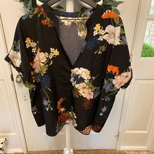 Pretty Dark Floral Top SS 2X 3X